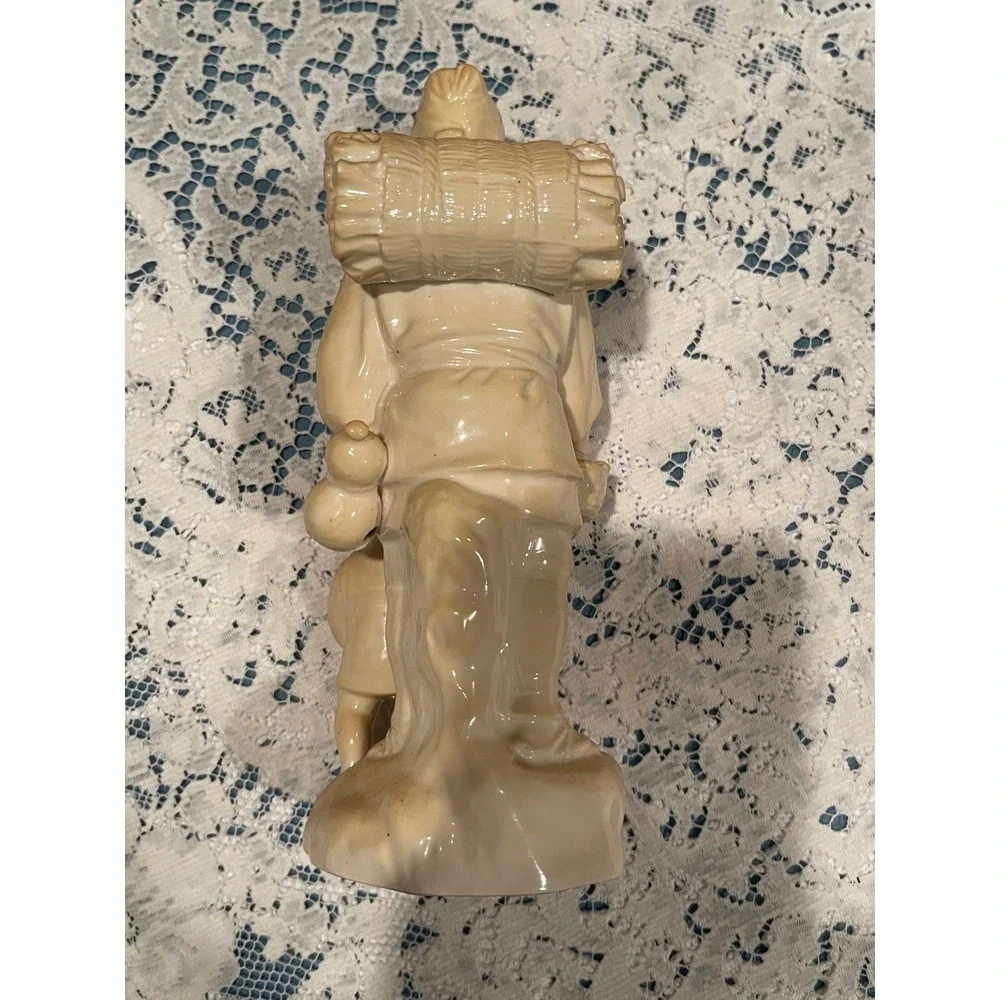 Vintage Hand Painted Japan Porcelain Figurine Man Child Carrying‎ Goods - Picture 3 of 5